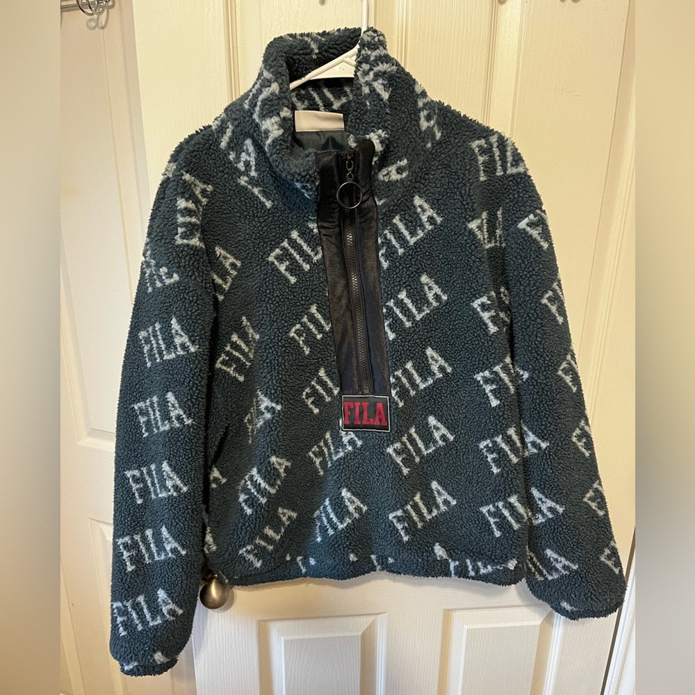 Fila women’s fuzzy jacket LARGE